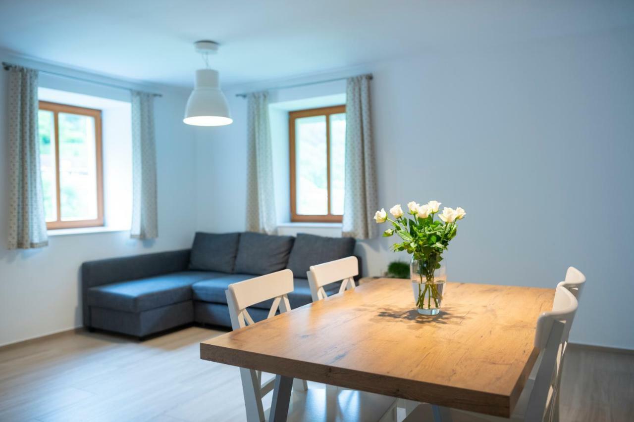 Hisa Urska Apartment Log pod Mangartom Bagian luar foto