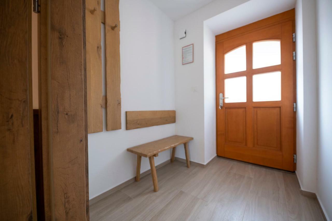 Hisa Urska Apartment Log pod Mangartom Bagian luar foto