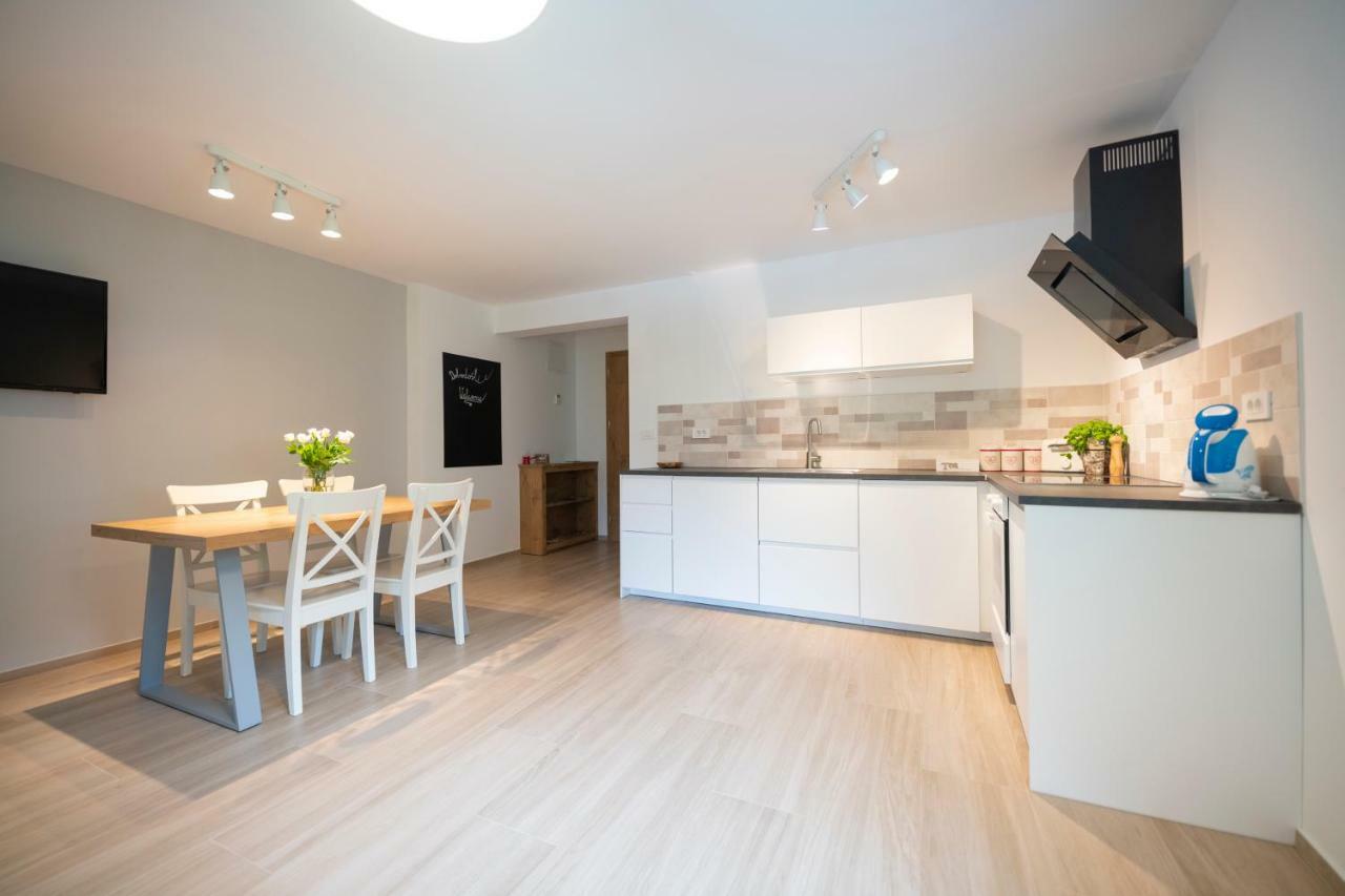 Hisa Urska Apartment Log pod Mangartom Bagian luar foto